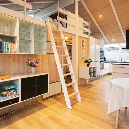 Holiday home Five-bedroom In Lokken 6 *
